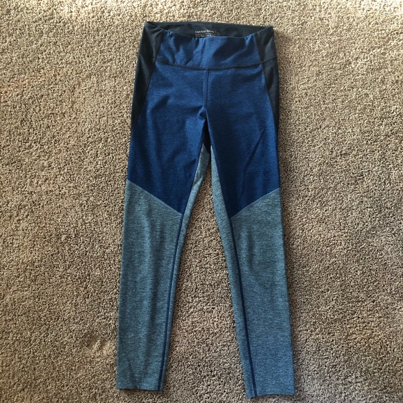 Outdoor Voices 7/8 Tri-Tone Leggings - Picture 3 of 6